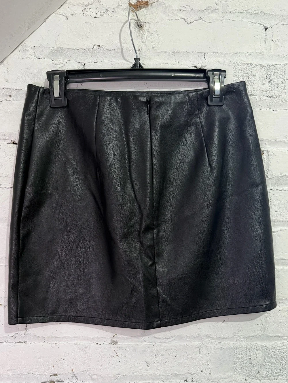 Revolve Superdown Black Faux Leather High Rise Side Slit Mini Skirt Size Medium
